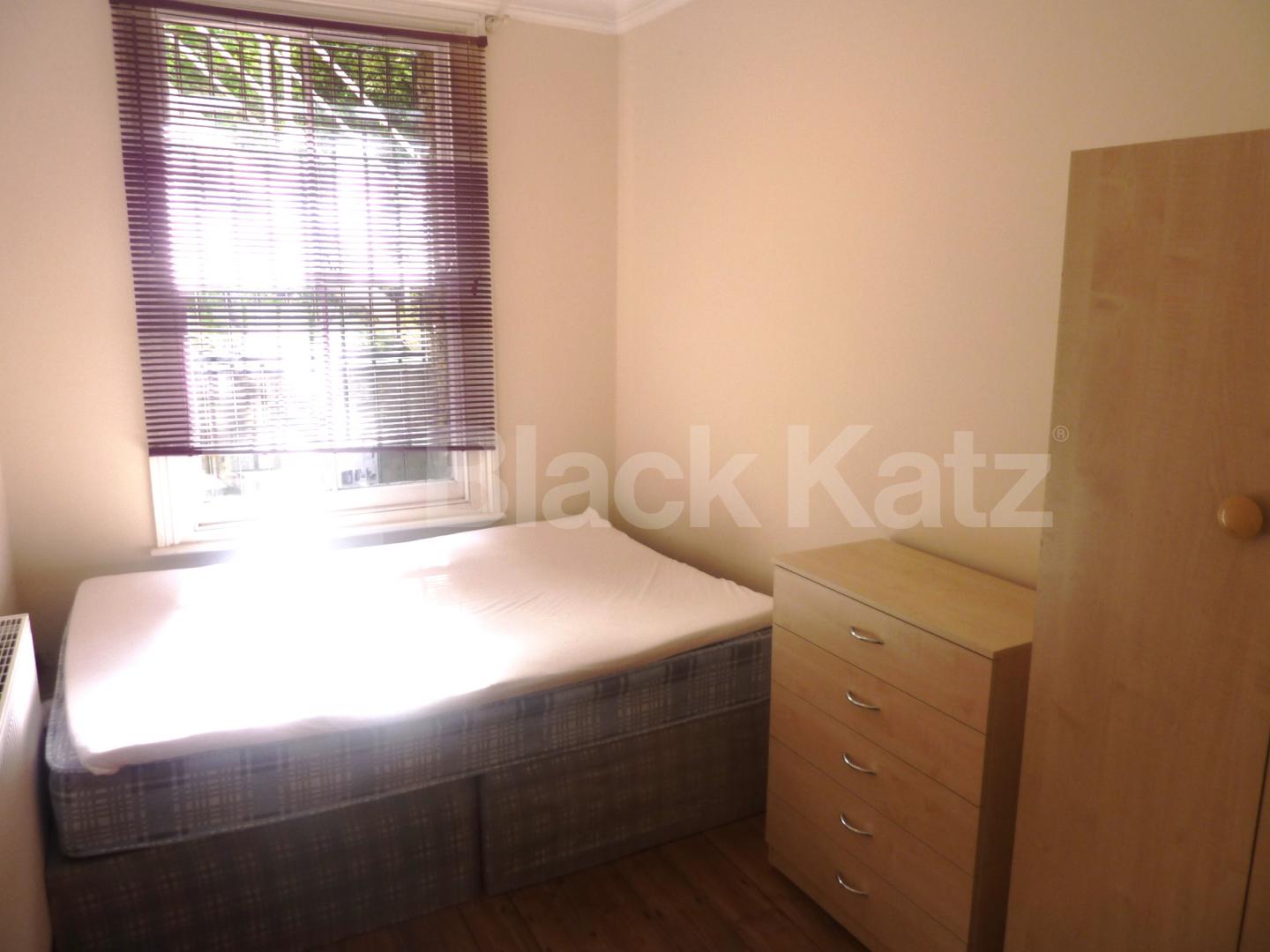 			NEW INSTRUCTION!, 3 Bedroom, 1 bath, 1 reception Flat			 Hillmarton Road, CALEDONIAN ROAD 